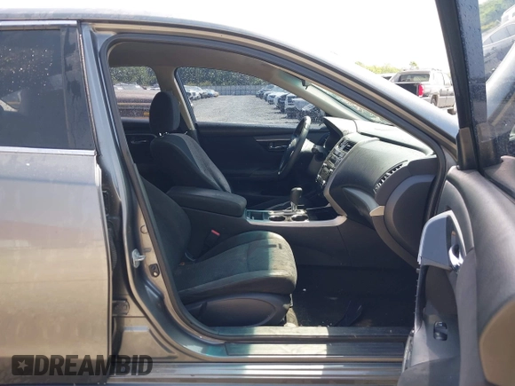 2014 Nissan Altima S with VIN 1N4AL3AP7EN355837, listed as a IAAI auction lot 42102259 with 290,639 mi miles and . Bid and sale history available at carsss.com. Image 5.
