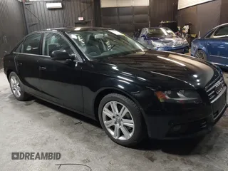 2011 Audi A4 Premium z VIN WAUDFAFLXBN043075, wystawiony jako IAAI lot #42470435 z przebiegiem 139 936 mil mil oraz . Historia ofert i sprzedaży dostępna na DreamBid. Obrazek 1.