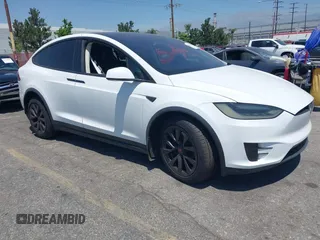 2016 Tesla Model X 70D z VIN 5YJXCAE29GF002170, wystawiony jako IAAI lot #42334842 z przebiegiem 119 104 mil mil oraz . Historia ofert i sprzedaży dostępna na DreamBid. Obrazek 1.