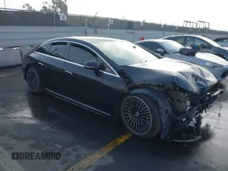 2022 Mercedes-Benz EQS 450+ z VIN W1KCG2DB8NA005860, wystawiony jako IAAI lot #41177959 z przebiegiem Nie podano mil oraz . Historia ofert i sprzedaży dostępna na DreamBid. Obrazek 1.