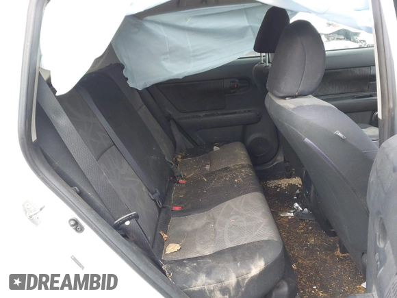 2015 Scion xB with VIN JTLZE4FE3FJ075012, listed as a IAAI auction lot 41902180 with 88,104 mi miles. Bid and sale history available at carsss.com. Image 8.