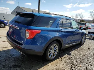 2022 Ford Explorer XLT with VIN 1FMSK8DH8NGB18244, listed as a Copart auction lot 48487825 with 54,130 mi miles and Salvage Title. Bid and sale history available at carsss.com. Image 3.