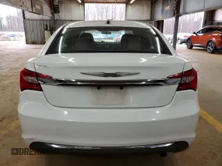 2013 Chrysler 200 LX with VIN 1C3CCBAB9DN761882, listed as a Copart auction lot 85113374 with 164,102 mi miles and Salvage Title. Bid and sale history available at carsss.com. Image 6.