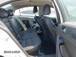 2014 Volkswagen Jetta SE с VIN 3VWD17AJ9EM297415, выставлен на аукционе IAAI как лот 42594534 с пробегом 170 581 миль миль и . История ставок и продаж доступна на DreamBid. Изображение 8.