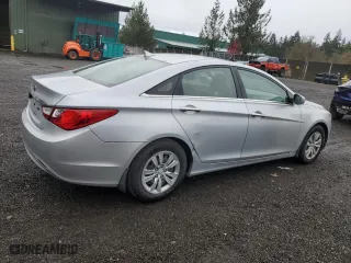 2012 Hyundai Sonata GLS PZEV with VIN 5NPEB4ACXCH319977, listed as a Copart auction lot 53183735 with 201,777 mi miles and Clean Title. Bid and sale history available at carsss.com. Image 3.