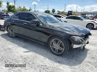 2019 Mercedes-Benz E 450 z VIN WDDZF6JB3KA515912, wystawiony jako Copart lot #56848545 z przebiegiem 78 582 mil mil oraz Nie do naprawy • Non repairable. Historia ofert i sprzedaży dostępna na DreamBid. Obrazek 4.