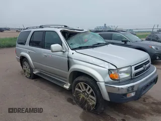 2000 Toyota 4Runner SR5 с VIN JT3GN86R1Y0177452, выставлен на аукционе IAAI как лот 42474372 с пробегом 220 320 миль миль и . История ставок и продаж доступна на DreamBid. Изображение 1.