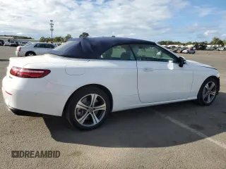 2018 Mercedes-Benz E-Class E 400 with VIN WDD1K6GBXJF065418, listed as a Copart auction lot 71732944 with 5,252 mi miles and Salvage Title. Bid and sale history available at carsss.com. Image 3.