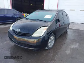 2005 Toyota Prius with VIN JTDKB20U153046024, listed as a IAAI auction lot 41930762 with 175,819 mi miles. Bid and sale history available at carsss.com. Image 2.