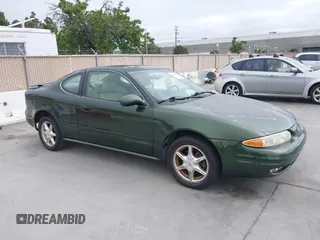 2000 Oldsmobile Alero GLS z VIN 1G3NF12E9YC355858, wystawiony jako IAAI lot #42424991 z przebiegiem 281 581 mil mil oraz . Historia ofert i sprzedaży dostępna na DreamBid. Obrazek 1.