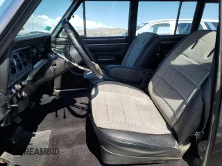 1976 Jeep Grand Wagoneer с VIN J6A15MZ101311, выставлен на аукционе Copart как лот 72651174 с пробегом 21 074 миль миль и Списание • Salvage title. История ставок и продаж доступна на DreamBid. Изображение 7.