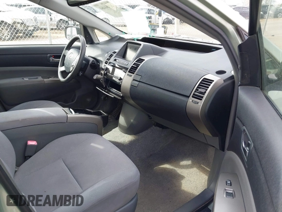 2008 Toyota Prius with VIN JTDKB20U883304818, listed as a IAAI auction lot 41884464 with 152,568 mi miles. Bid and sale history available at carsss.com. Image 5.
