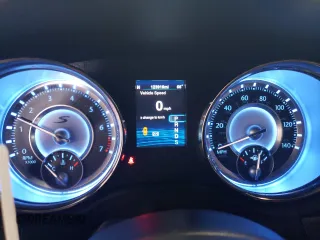 2014 Chrysler 300 with VIN 2C3CCAGG7EH237914, listed as a Copart auction lot 70459044 with 123,916 mi miles and Salvage Title. Bid and sale history available at carsss.com. Image 9.