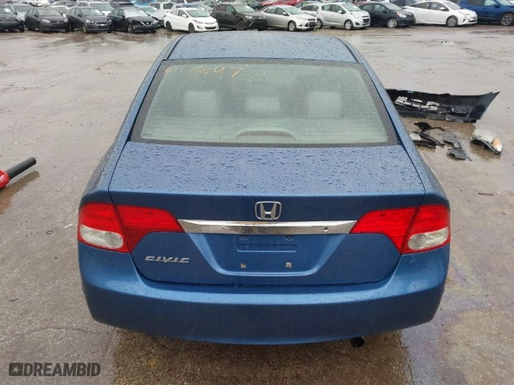 2010 Honda Civic Sdn LX with VIN 19XFA1F51AE015941, listed as a IAAI auction lot 41710847 with 133,929 mi miles. Bid and sale history available at carsss.com. Image 17.