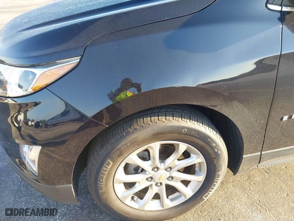 2020 Chevrolet Equinox LT with VIN 2GNAXJEV5L6241310, listed as a IAAI auction lot 41608339 with 47,696 mi miles. Bid and sale history available at carsss.com. Image 17.