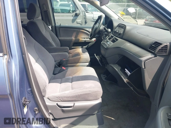 2006 Honda Odyssey EX z VIN 5FNRL38476B120251, wystawiony jako IAAI lot #42128586 z przebiegiem 171 372 mil mil oraz . Historia ofert i sprzedaży dostępna na DreamBid. Obrazek 5.