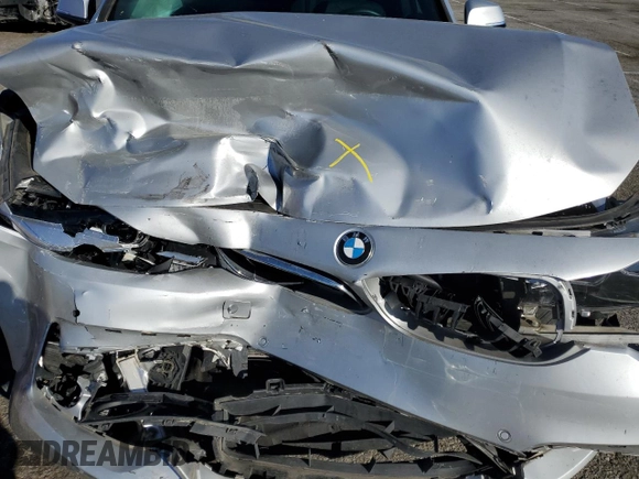 2018 BMW 3 Series 330i xDrive with VIN WBA8Z9C52JG828738, listed as a Copart auction lot 42131075 with 0 mi miles and Salvage Title. Bid and sale history available at carsss.com. Image 11.