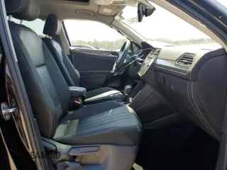 2022 Volkswagen Tiguan SE z VIN 3VV3B7AX8NM094906, wystawiony jako Copart lot #54234485 z przebiegiem 27 030 mil mil oraz Szkoda całkowita • Salvage title. Historia ofert i sprzedaży dostępna na DreamBid. Obrazek 7.