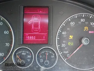2005 Volkswagen Jetta z VIN 3VWDG71K15M638359, wystawiony jako IAAI lot #42029739 z przebiegiem 95 850 mil mil oraz . Historia ofert i sprzedaży dostępna na DreamBid. Obrazek 7.