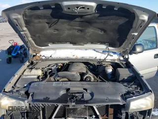 2005 Chevrolet Silverado 1500 LS with VIN 2GCEC13T251340755, listed as a IAAI auction lot 41280936 with 163,646 mi miles. Bid and sale history available at carsss.com. Image 10.