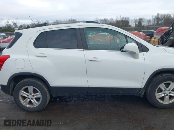 2017 Chevrolet Trax LT with VIN KL7CJPSB6HB054501, listed as a IAAI auction lot 41969377 with 141,858 mi miles. Bid and sale history available at carsss.com. Image 13.