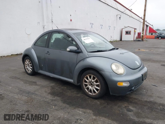 2004 Volkswagen New Beetle Coupe GLS with VIN 3VWCK31CX4M420124, listed as a IAAI auction lot 40259243 with 103,138 mi miles. Bid and sale history available at carsss.com. Image 1.