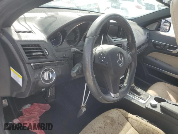 2011 Mercedes-Benz E-Class E 550 with VIN WDDKK7CF4BF087712, listed as a Copart auction lot 73885984 with 0 mi miles and Non Repairable. Bid and sale history available at carsss.com. Image 8.