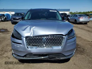 2022 Lincoln Corsair Standard z VIN 5LMCJ1D92NUL16467, wystawiony jako Copart lot #56306935 z przebiegiem 36 092 mil mil oraz Czysty tytuł • Clean title. Historia ofert i sprzedaży dostępna na DreamBid. Obrazek 5.