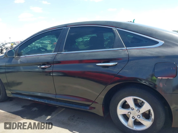 2015 Hyundai Sonata Sport with VIN 5NPE34ABXFH084893, listed as a IAAI auction lot 42066253 with 122,923 mi miles and . Bid and sale history available at carsss.com. Image 14.