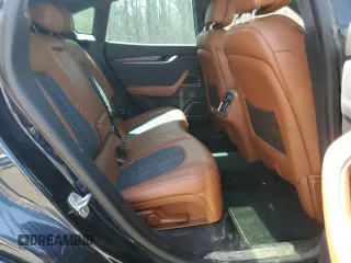 2019 Maserati Levante GranLusso z VIN ZN661XUL3KX316909, wystawiony jako Copart lot #54320185 z przebiegiem 110 882 mil mil oraz Tytuł czysty. Historia ofert i sprzedaży dostępna na DreamBid. Obrazek 11.