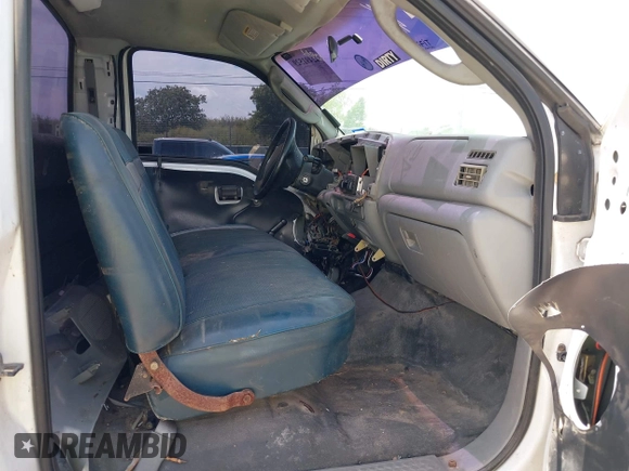 2003 Ford F-250 XL с VIN 1FTNF20P33EB49412, выставлен на аукционе IAAI как лот 42491529 с пробегом Не указан миль и . История ставок и продаж доступна на DreamBid. Изображение 5.