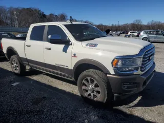 2022 Ram 2500 Longhorn z VIN 3C6UR5GL6NG131450, wystawiony jako Copart lot #46022085 z przebiegiem 63 301 mil mil oraz Szkoda całkowita • Salvage title. Historia ofert i sprzedaży dostępna na DreamBid. Obrazek 4.