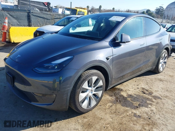 2023 Tesla Model Y Long Range with VIN 7SAYGAEE5PF964083, listed as a IAAI auction lot 41365919 with 26,008 mi miles and . Bid and sale history available at carsss.com. Image 20.