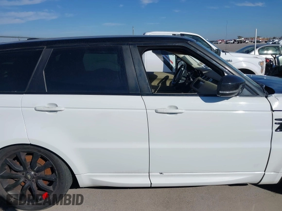 2015 Land Rover Range Rover Sport HSE with VIN SALWR2VF2FA520057, listed as a IAAI auction lot 41658926 with 1 mi miles. Bid and sale history available at carsss.com. Image 14.