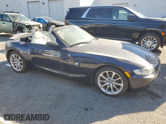 2007 BMW Z4 3.0i с VIN 4USBU33547LW72393, выставлен на аукционе Copart как лот 47110395 с пробегом 113 691 миль миль и Списание • Salvage title. История ставок и продаж доступна на DreamBid. Изображение 4.