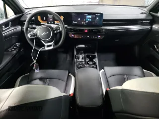 2025 Kia K5 GT-Line with VIN KNAG64J76S5283359, listed as a Copart auction lot 43133765 with 3,040 mi miles and Salvage Title. Bid and sale history available at carsss.com. Image 8.