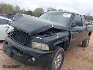 2000 Dodge Ram 1500 with VIN 1B7HF13Z1YJ154983, listed as a IAAI auction lot 41908819 with 229,912 mi miles. Bid and sale history available at carsss.com. Image 12.