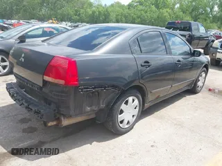 2005 Mitsubishi Galant ES z VIN 4A3AB36FX5E043814, wystawiony jako IAAI lot #42166789 z przebiegiem 215 921 mil mil oraz . Historia ofert i sprzedaży dostępna na DreamBid. Obrazek 4.