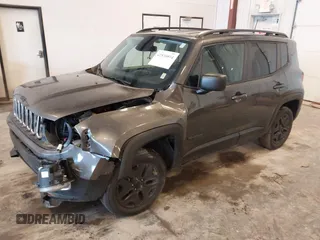 2018 Jeep Renegade Sport z VIN ZACCJBABXJPH72202, wystawiony jako IAAI lot #42538894 z przebiegiem 49 877 mil mil oraz . Historia ofert i sprzedaży dostępna na DreamBid. Obrazek 2.