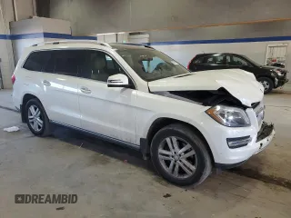 2015 Mercedes-Benz GL-Class GL 350 BlueTEC with VIN 4JGDF2EE3FA476371, listed as a Copart auction lot 46754535 with 148,249 mi miles and Clean Title. Bid and sale history available at carsss.com. Image 4.
