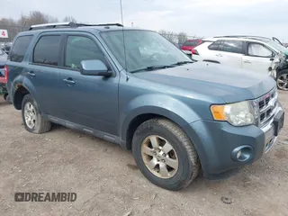 2011 Ford Escape Limited with VIN 1FMCU9EG2BKA75300, listed as a IAAI auction lot 42098247 with 215,102 mi miles. Bid and sale history available at carsss.com. Image 1.