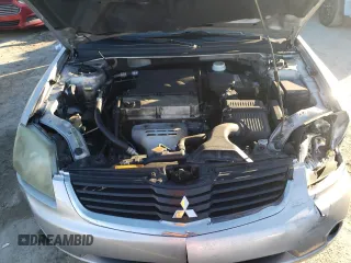 2007 Mitsubishi Galant DE z VIN 4A3AB26FX7E028338, wystawiony jako Copart lot #84727844 z przebiegiem 184 586 mil mil oraz Nie do naprawy • Non repairable. Historia ofert i sprzedaży dostępna na DreamBid. Obrazek 11.