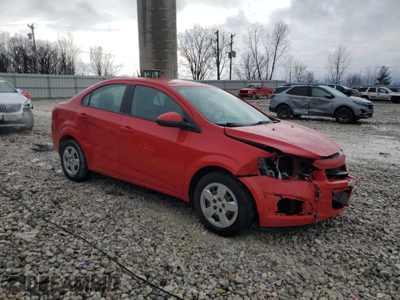 2013 Chevrolet Sonic LS z VIN 1G1JA5SH8D4237375, wystawiony jako Copart lot #47591375 z przebiegiem 65 174 mil mil oraz Czysty tytuł • Clean title. Historia ofert i sprzedaży dostępna na DreamBid. Obrazek 4.