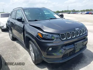 2022 Jeep Compass Latitude with VIN 3C4NJDBB1NT164523, listed as a IAAI auction lot 42452927 with 38,764 mi miles and . Bid and sale history available at DreamBid. Image 1.