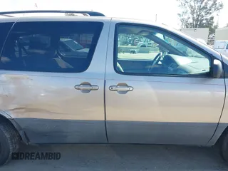 2003 Toyota Sienna CE with VIN 4T3ZF19C53U539951, listed as a IAAI auction lot 41906505 with 233,426 mi miles. Bid and sale history available at carsss.com. Image 13.