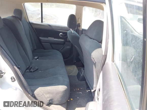 2010 Nissan Versa S z VIN 3N1BC1CP4AL427705, wystawiony jako IAAI lot #42469286 z przebiegiem 162 857 mil mil oraz . Historia ofert i sprzedaży dostępna na DreamBid. Obrazek 8.