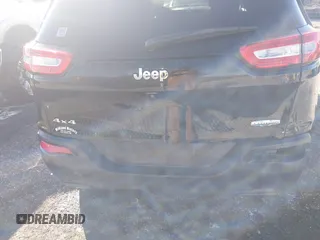2018 Jeep Cherokee Latitude Plus with VIN 1C4PJMLB0JD507197, listed as a IAAI auction lot 41360448 with 61,877 mi miles and . Bid and sale history available at carsss.com. Image 19.