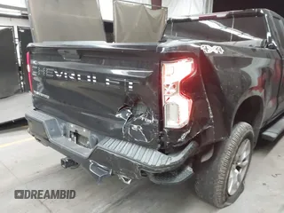 2020 Chevrolet Silverado 1500 Custom with VIN 1GCRWBEF0LZ247758, listed as a IAAI auction lot 40836607 with 83,727 mi miles. Bid and sale history available at carsss.com. Image 6.