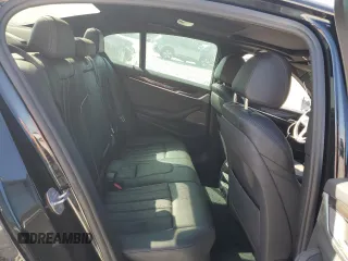2018 BMW 5 Series 530i z VIN WBAJA5C52JWA38947, wystawiony jako Copart lot #48182405 z przebiegiem Nie podano mil oraz Szkoda całkowita • Salvage title. Historia ofert i sprzedaży dostępna na DreamBid. Obrazek 10.
