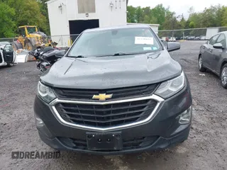 2019 Chevrolet Equinox LT z VIN 3GNAXUEVXKL219346, wystawiony jako IAAI lot #42320431 z przebiegiem 98 660 mil mil oraz . Historia ofert i sprzedaży dostępna na DreamBid. Obrazek 12.